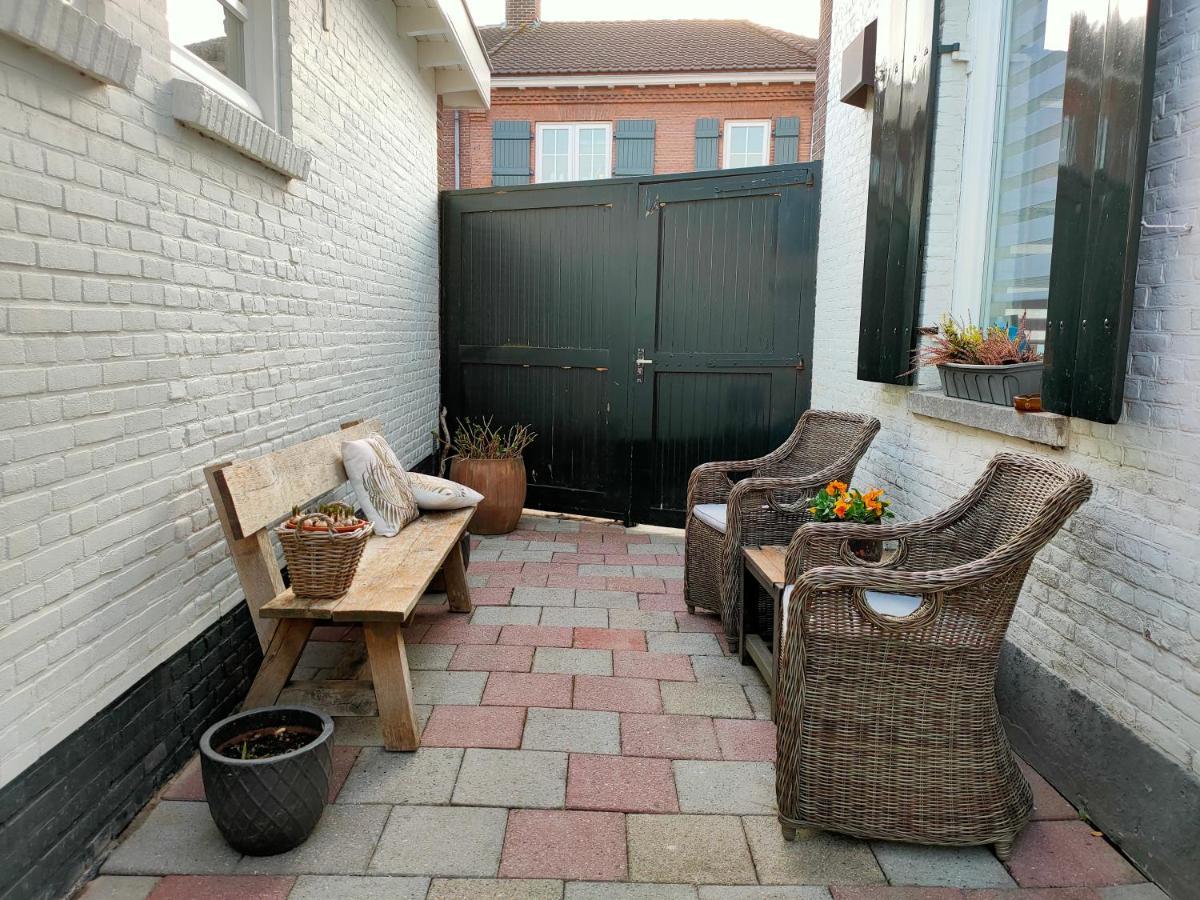 Familie- En Groepsverblijf Het Voorhuis Loon op Zand Exterior photo